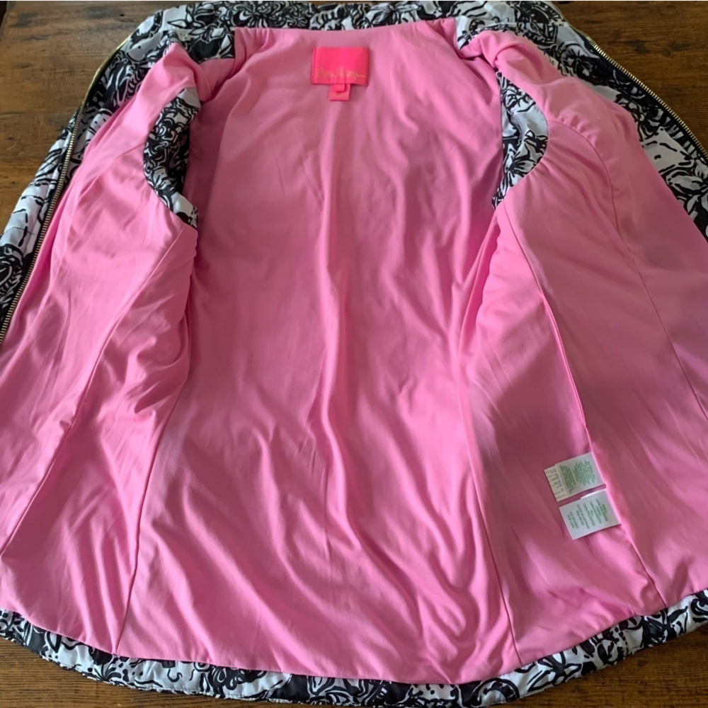 Lily Pulitzer With A Twist Elyn Black & White Floral Puffer Vest Sz S - Picture 9 of 11